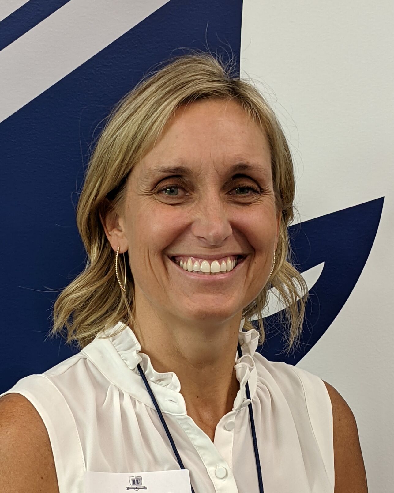 Jen McConnell.jpg